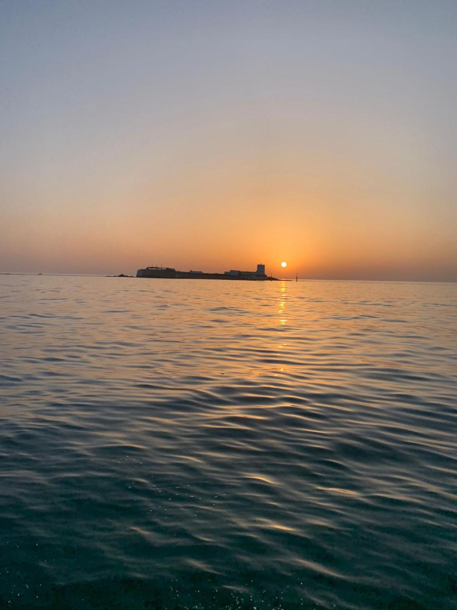 Playa La Barrosa, Alojamientoslola شيكلانا دي لا فرونتيرا المظهر الخارجي الصورة